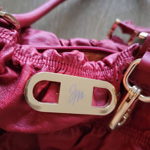 JM Collection New York RED Leather Bag - Picture 9 of 16